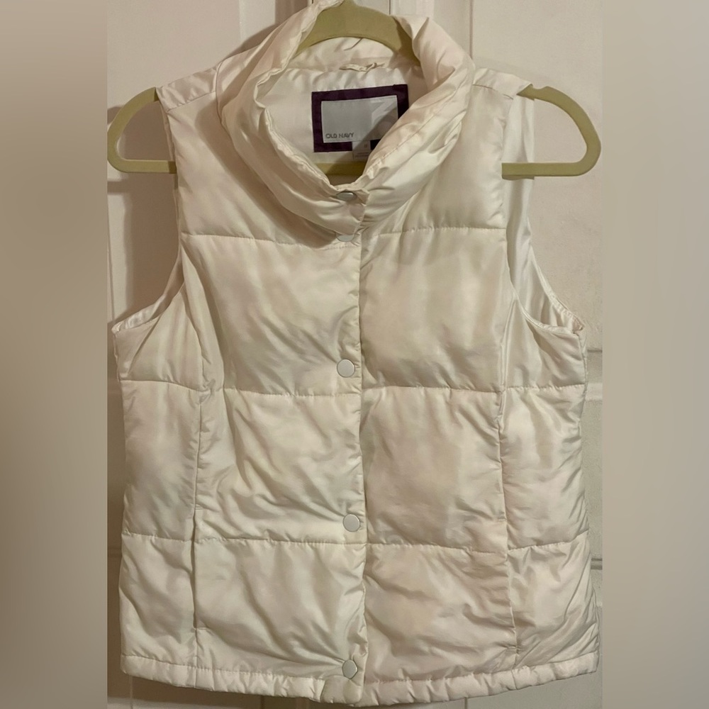 Old Navy White Nylon Poly Full Zip Snap Puffer Vest - Women's Medium